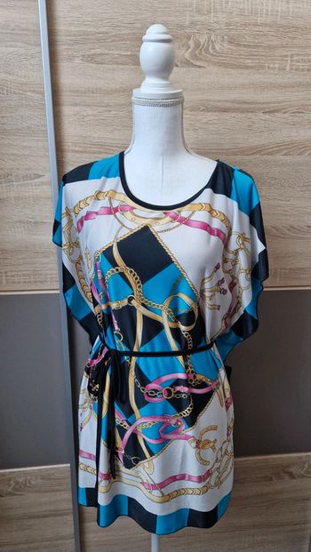 Tunique / robe courte.