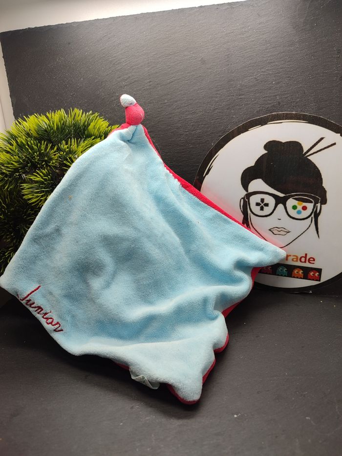 doudou plat rouge bleu société générale garcon enfant ours cubes junior - photo numéro 2