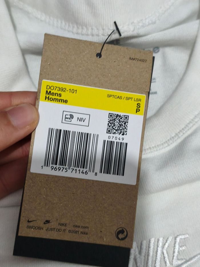 Emsemble short t-shirt Nike neuf taille s et authentique - photo numéro 8