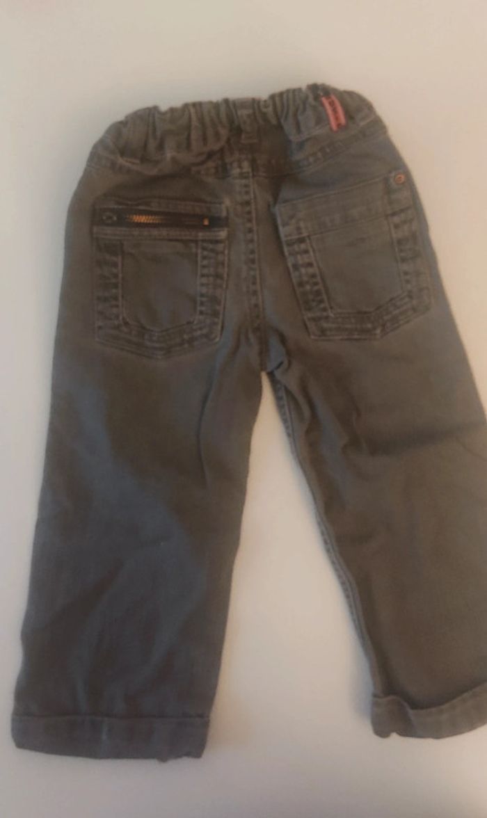 Petit jeans gris. Kid kanai - photo numéro 2