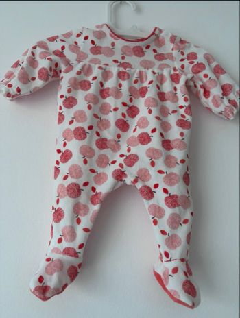 Pyjama. 1 mois