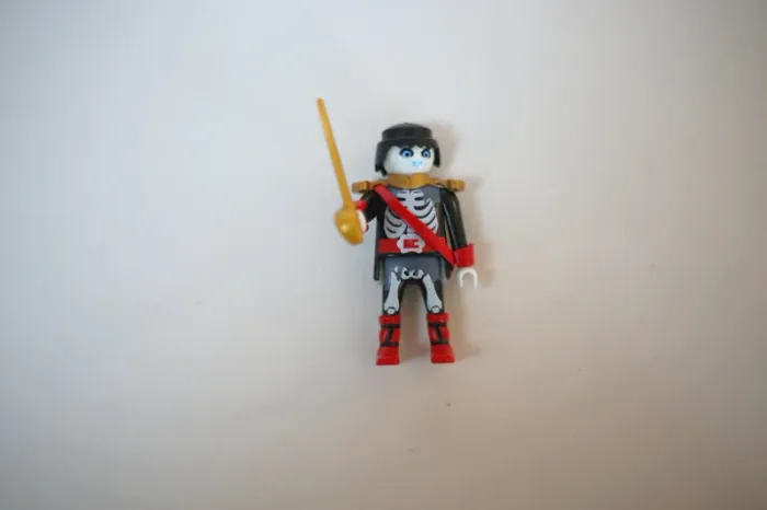 Ensemble personnages Playmobil  thème Halloween - photo numéro 4
