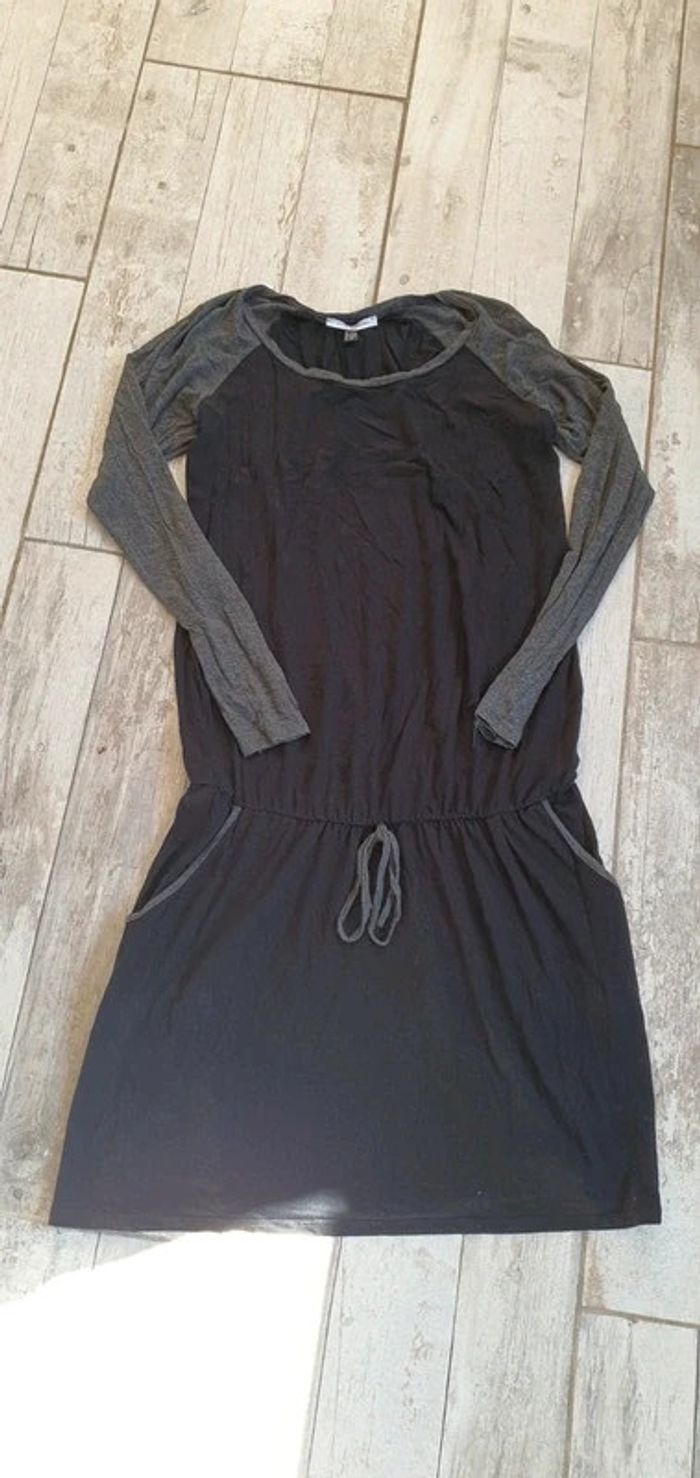 Très belle robe Maternité Envie de Fraise taille 36/38 en très bon état 👌