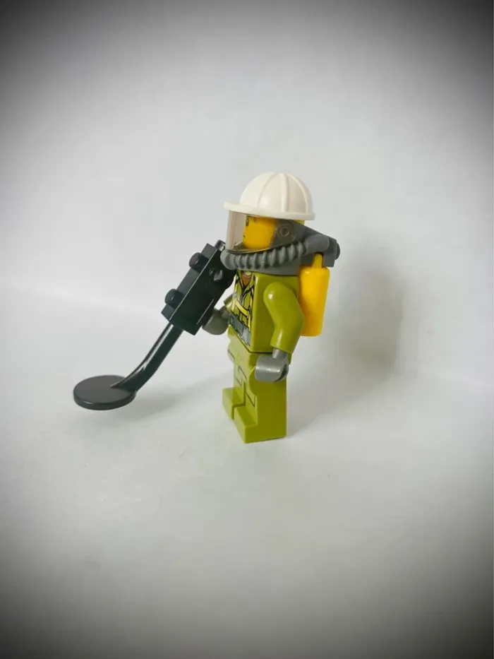 Minifigurine LEGO City cty0682 - Explorateur Volcanique - Très bon état - photo numéro 2