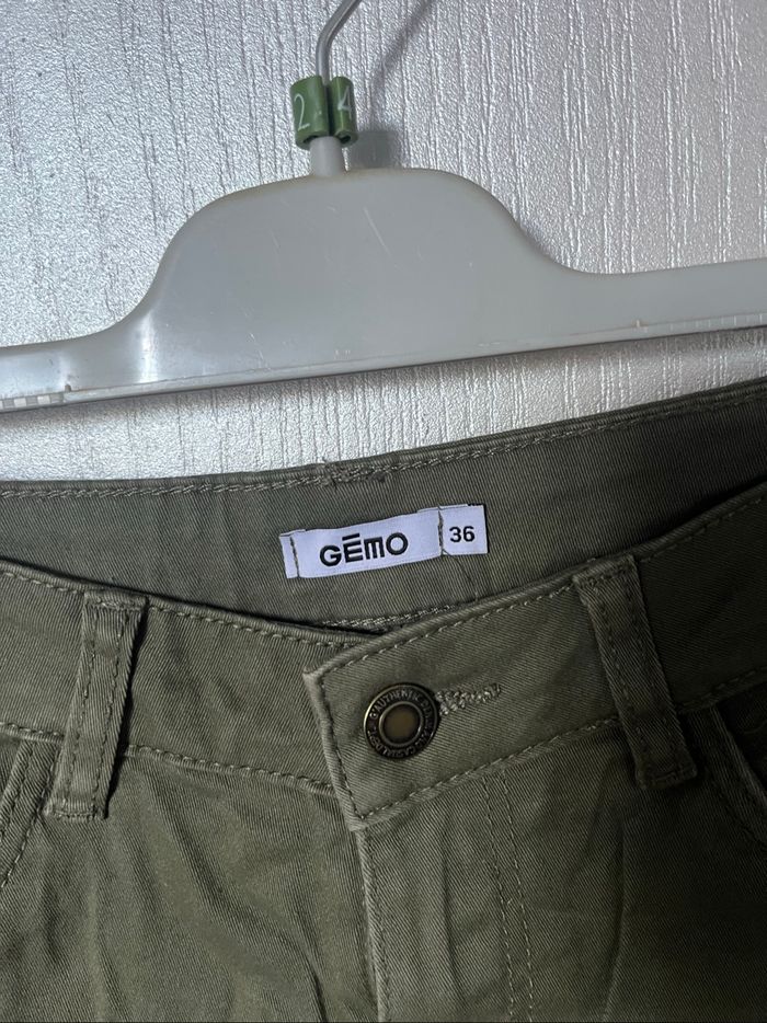 Short kaki - photo numéro 2