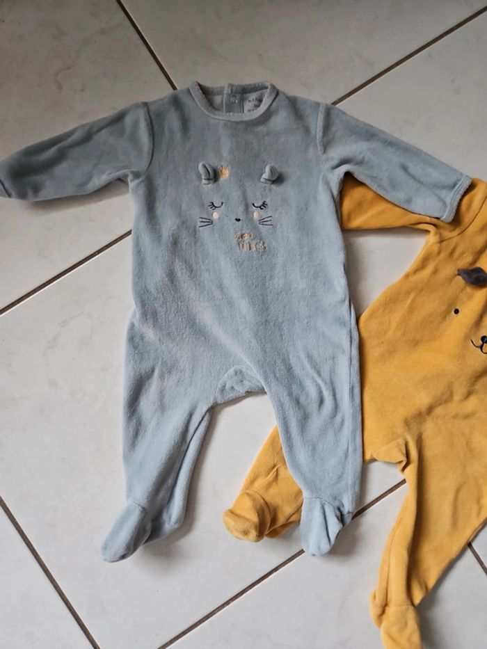 Lot de 2 pyjamas bébé fille 9 mois kiabi BBF2 - photo numéro 3