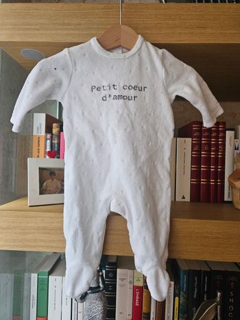 Pyjama. Mes petits cailloux