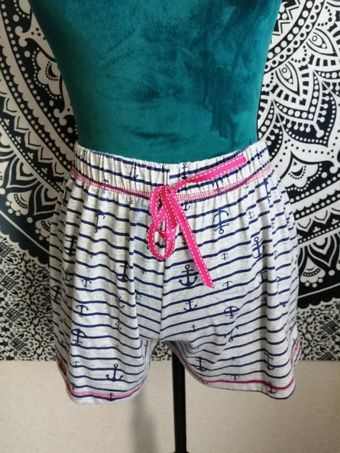 Ensemble de pyjama débardeur et short gris rayé à motifs ancres marines / little with you / (S-M) - photo numéro 5