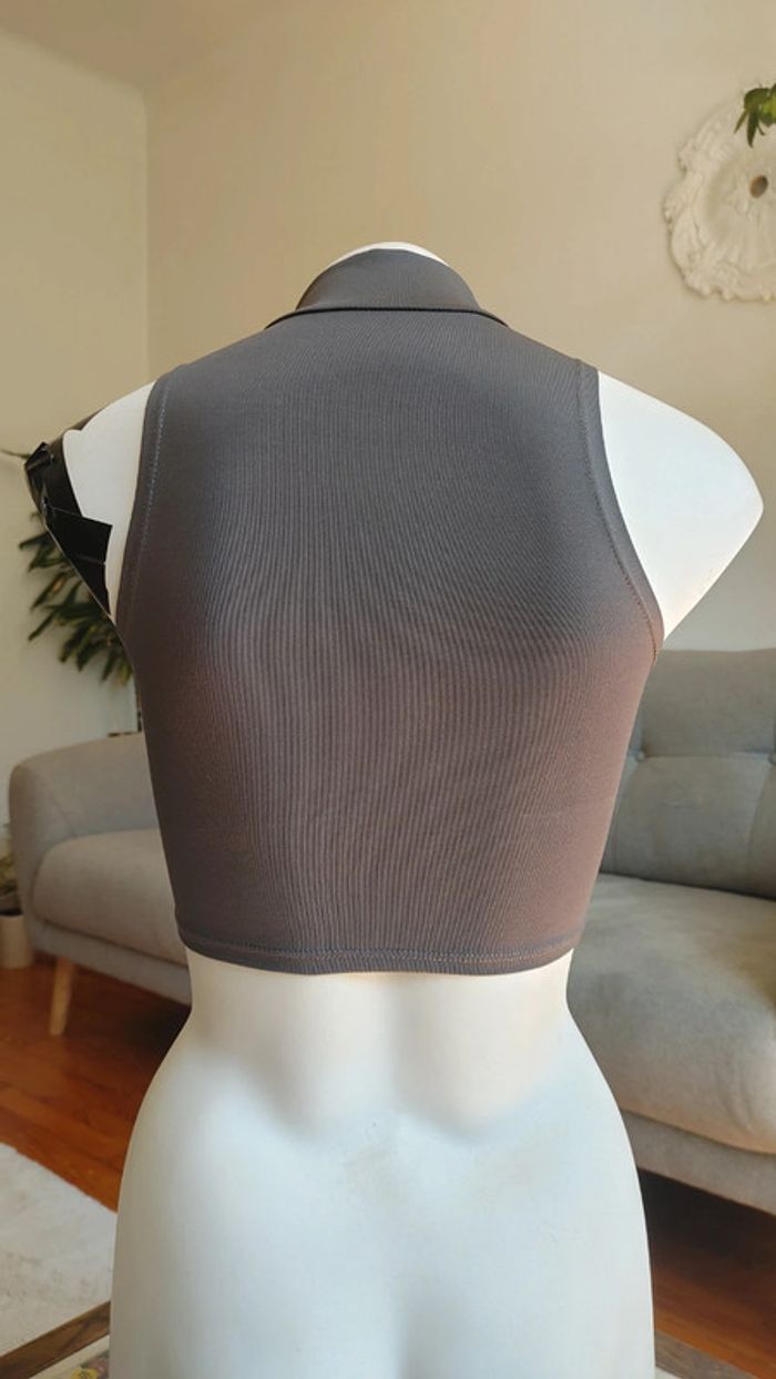Crop top sexy sans manche col haut au décolleté en bas KL Alien - photo numéro 6
