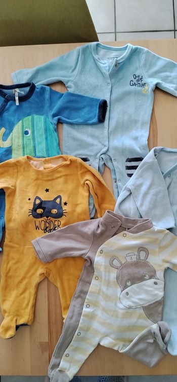Lot de Pyjama taille 3 mois