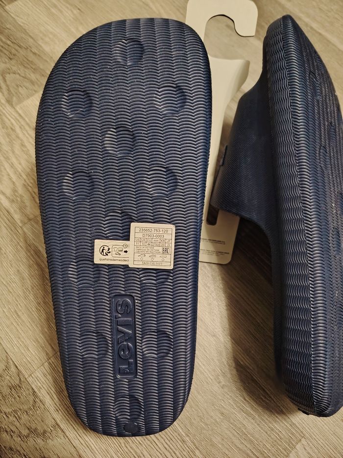 Claquette Levi's - photo numéro 3