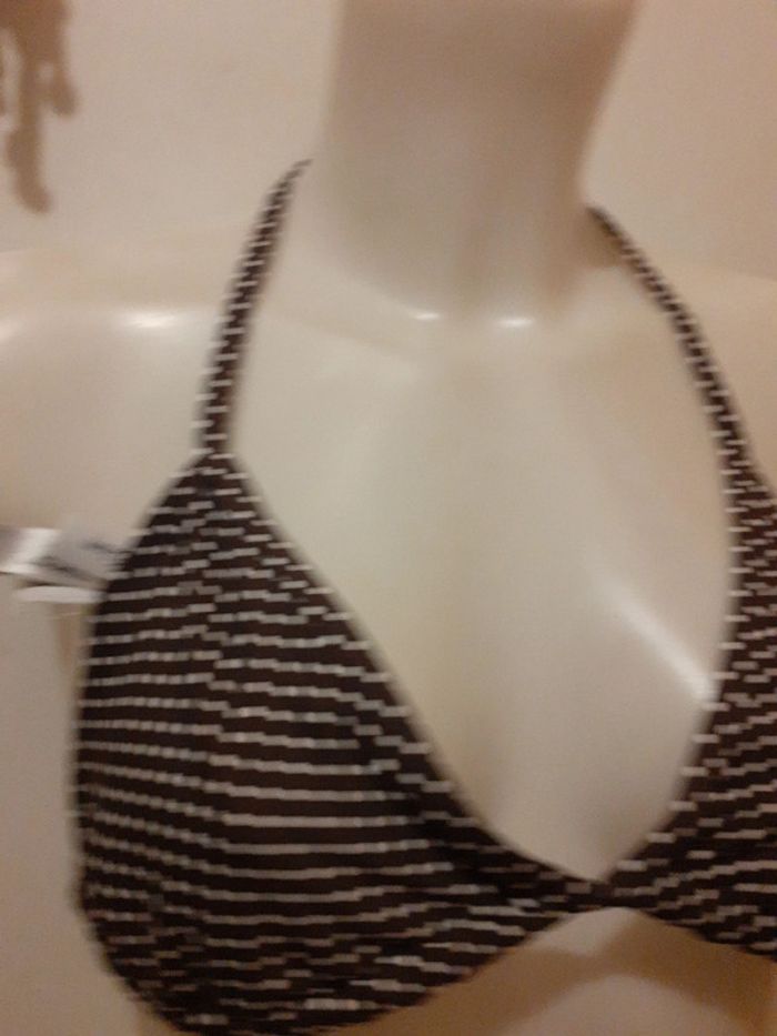 Haut de maillot de bain - photo numéro 3