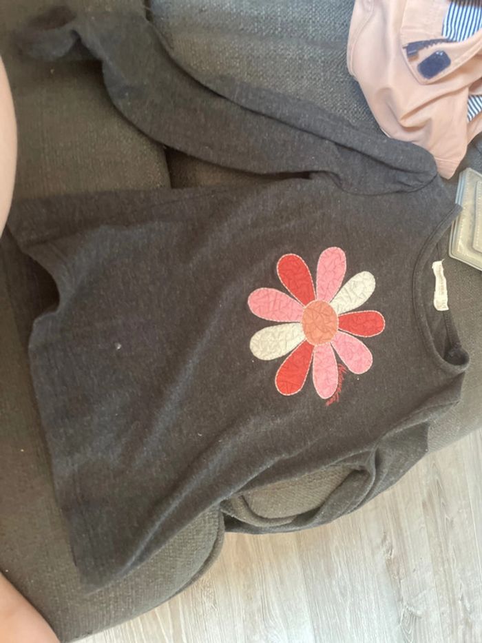 T-shirt manche longue à fleur