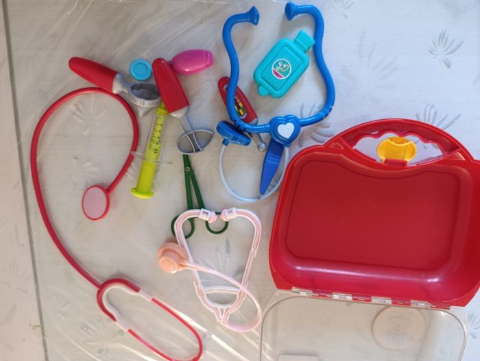 Malette de docteur complète jouet Funny home - photo numéro 3