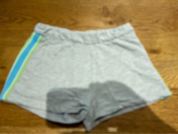 Short gris