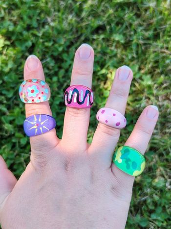 Lot de 5 bagues vintages - y2k - en plastique