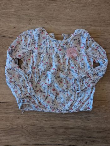 Blouse fleurie Taille 5 ans