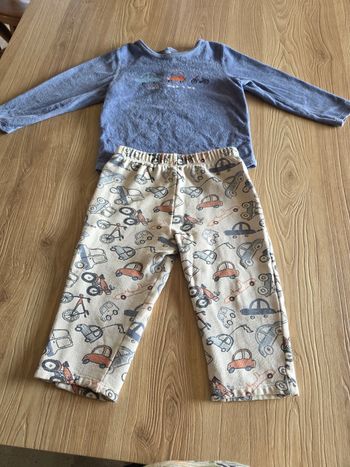 Pyjama confortable  - motifs voitures-moto-velo - 24 mois