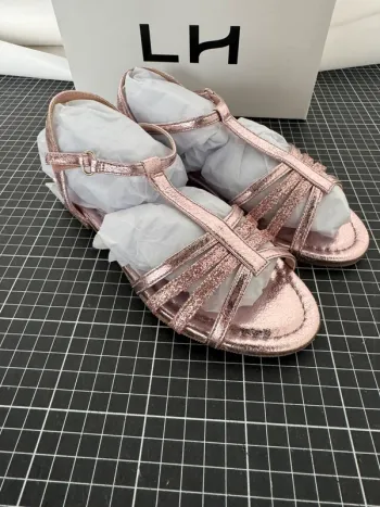 Sandales rose brillant La Halle neuves taille 35