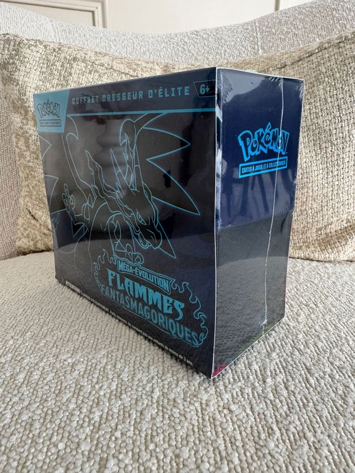 Etb Pokémon  flammes fantasmagoriques - photo numéro 4