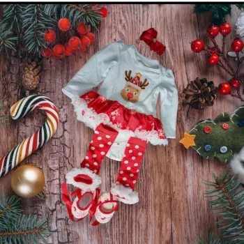 Adorable  tenue de  Noël  bébé (6-9  mois)  Portée  une seule fois
