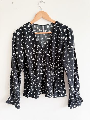 Blouse manches longues noir à motifs fleuri blanc amisu taille 38 M