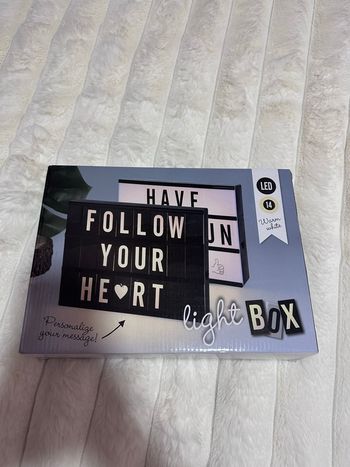 Light BOX