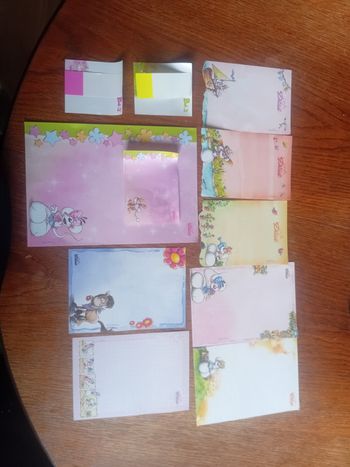 Lot feuilles Diddl