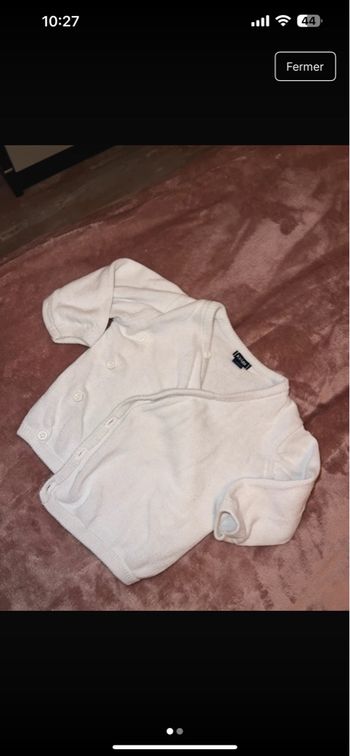 Gilet taille 6 mois, neuf 