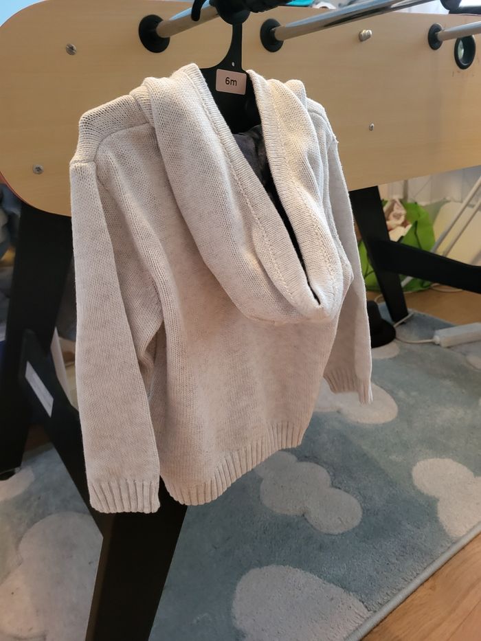 Gilet avec capuche - photo numéro 2