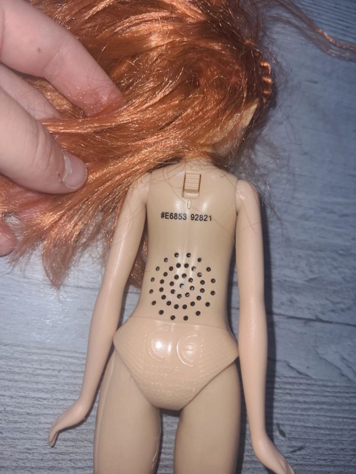 Barbie Anna qui chante - photo numéro 3