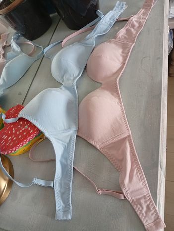 2 soutien gorge en coton. 90B