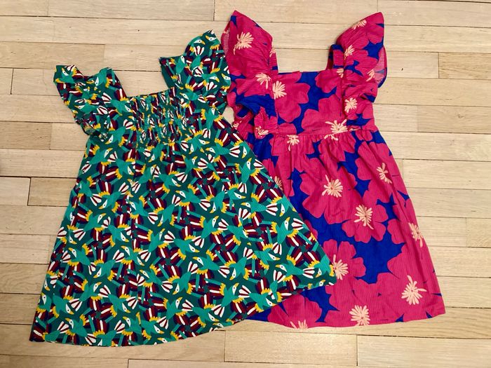 Lot de 2 robes 👗 taille 8 ans
