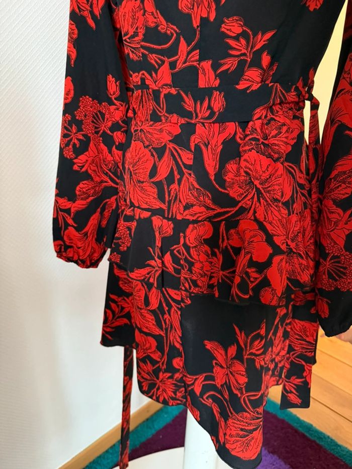 Robe noir et rouge en très bon état Shein taille M - photo numéro 8