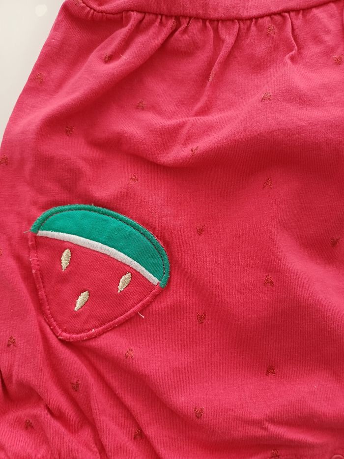 Combishort neuve taille 9 mois - photo numéro 3