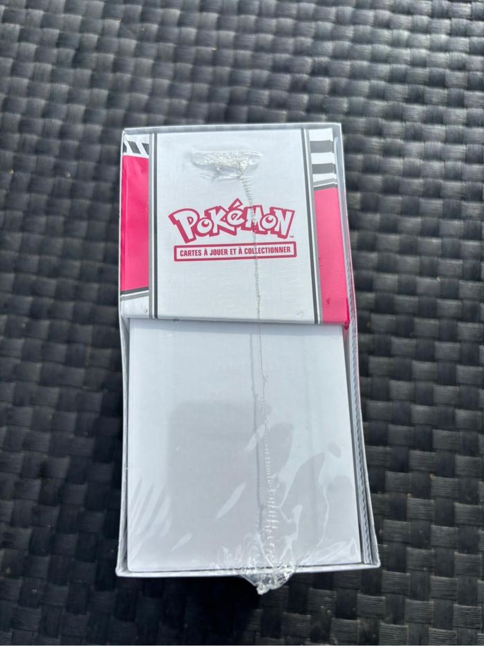 Pokémon Etb ev10.5 flamme blanche - photo numéro 5