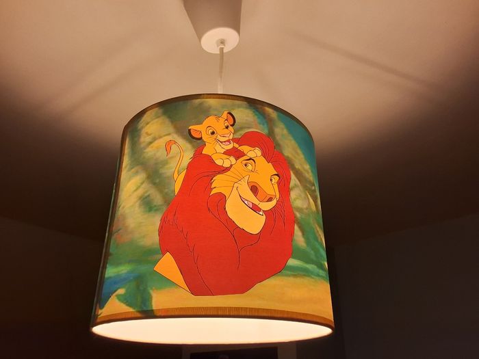Luminaire de plafond lumière plafonnier abat-jour Le Roi Lion Simba et Mufasa avec prénom Tim - photo numéro 2