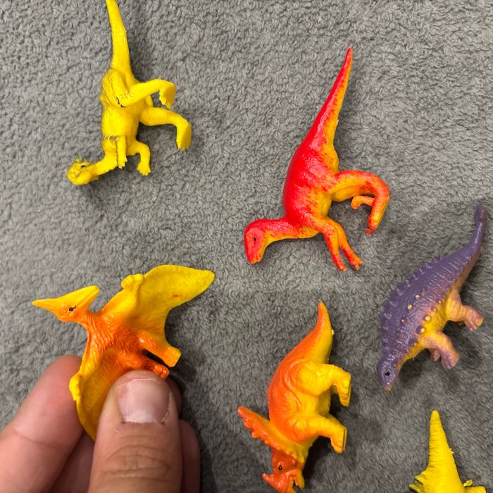 Dinosaures en lot - photo numéro 2