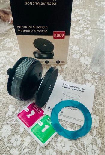 Support Téléphone Voiture Magnétique ,Ventouse Support Miroir/Verre/Gym,Noir, Neuf 🌺🌸