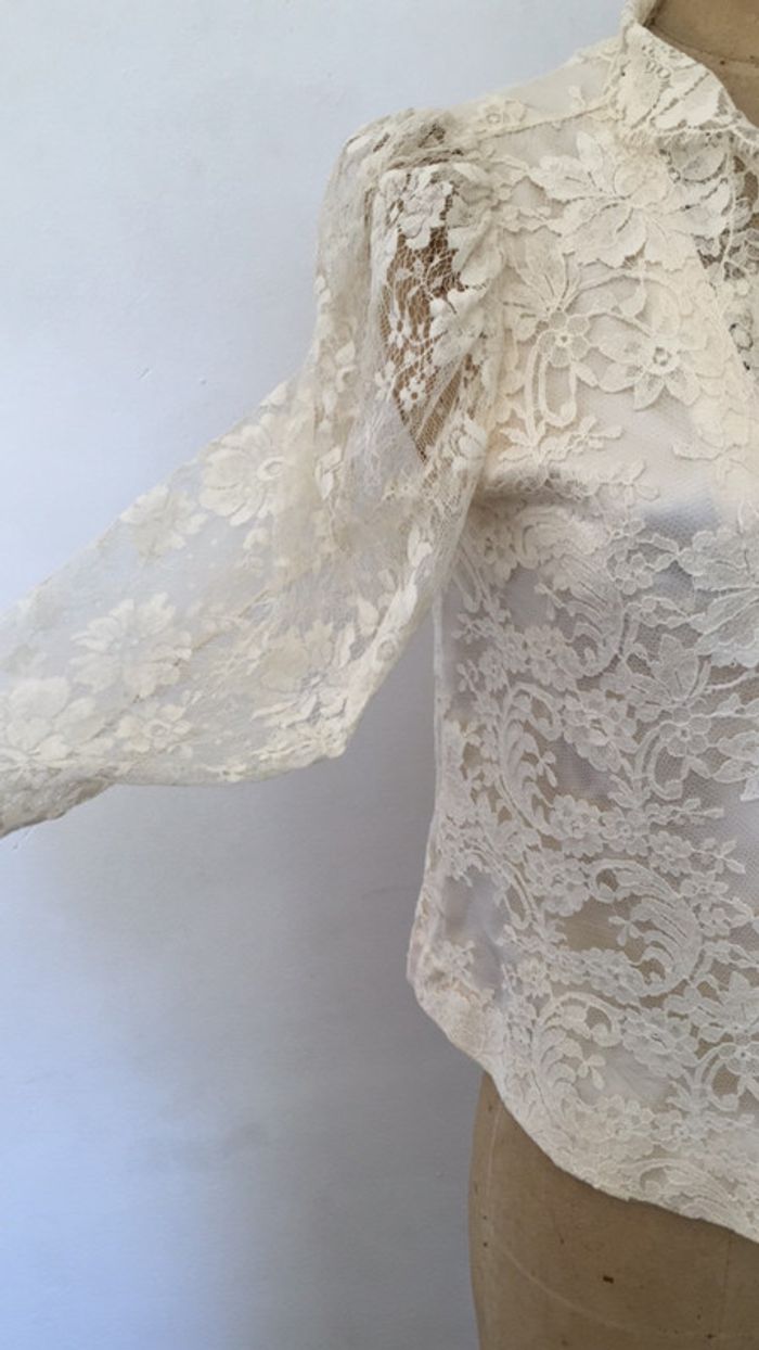 Haut blouse dentelle crème - photo numéro 3