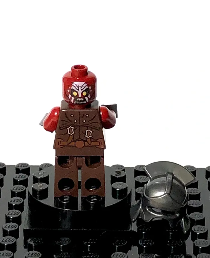 LEGO Lotr/The Hobbit - "Uruk-Hai, helmet" - photo numéro 8