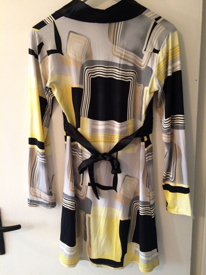 Robe neuve taille S/M - photo numéro 3