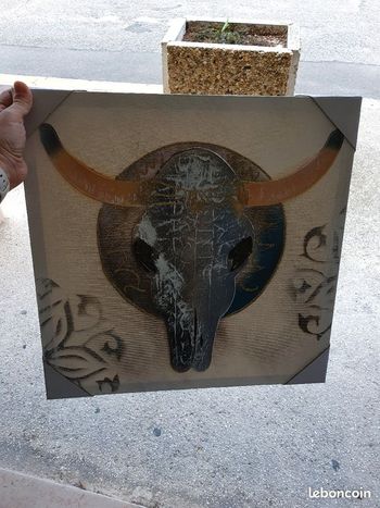 Tableau toile carré gifi crâne taureau peinture argenté beige