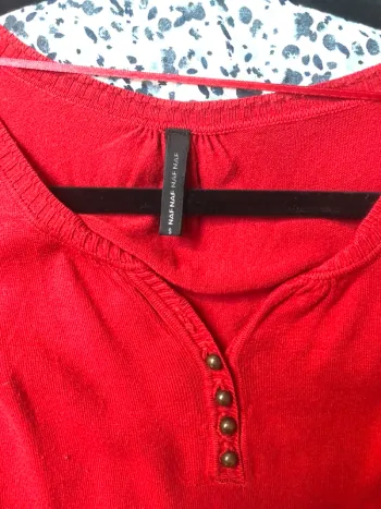 Pull nafnaf rouge