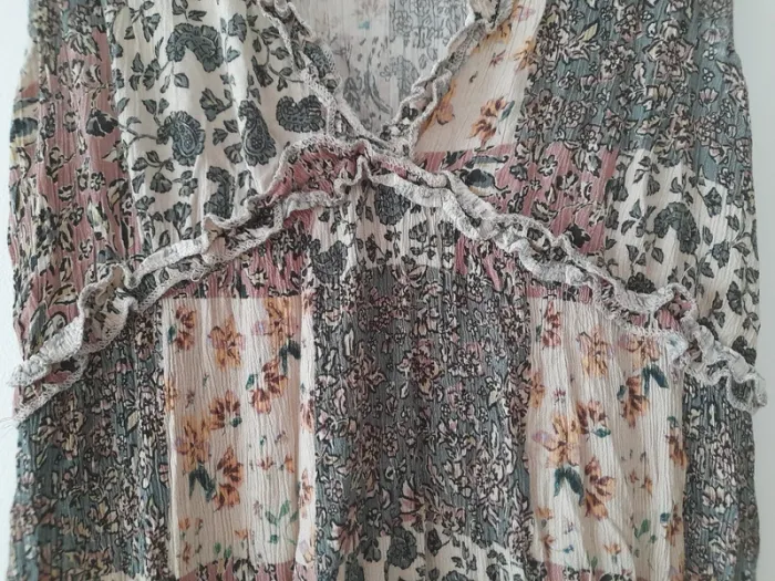 Robe longue sans manches et joli décolleté - photo numéro 3