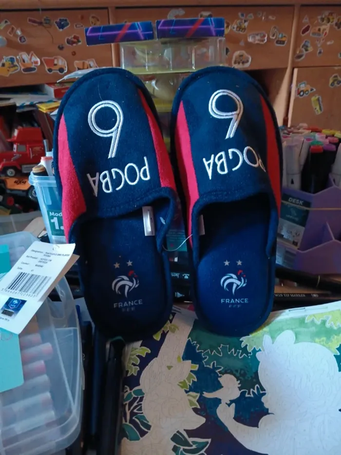 Pantoufle chausson neuf t. 41 fff pogba pas de vinted go
