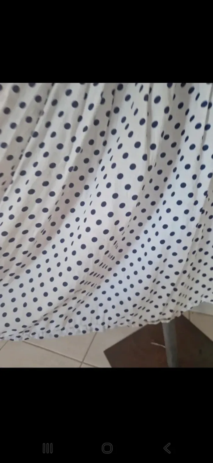 Jupe longue caroll taille 40 bon etat blanche avec pois bleue - photo numéro 5