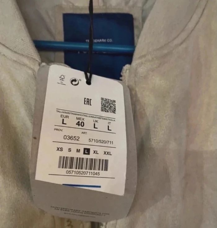 Veste bomber Pull & Bear effet suédé taille L Neuve  Avec un liserai sur les côtés - photo numéro 5