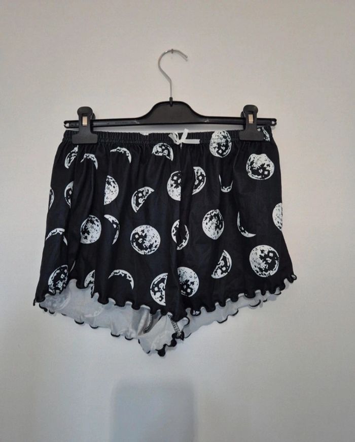 Short de pyjama noir avec motif lune
