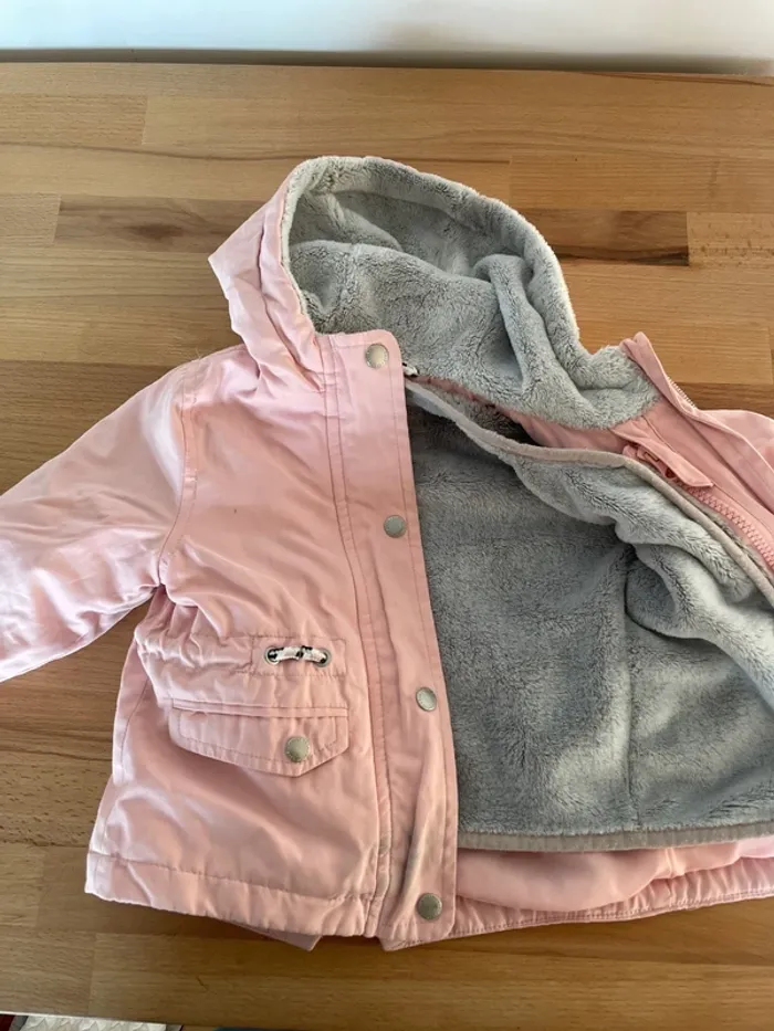 Manteau rose avec gilet intérieur